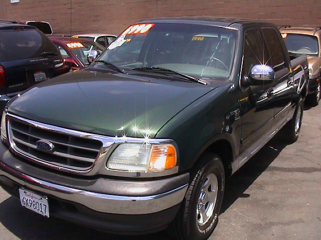 Ford F150 K1500 Lt Pickup Truck