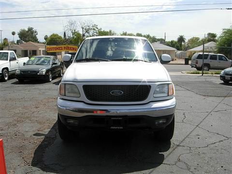 Ford F150 2002 photo 2