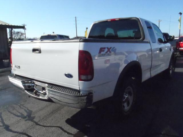 Ford F150 2002 photo 2