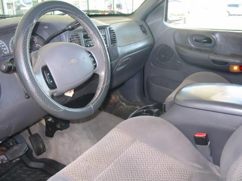 Ford F150 2002 photo 2