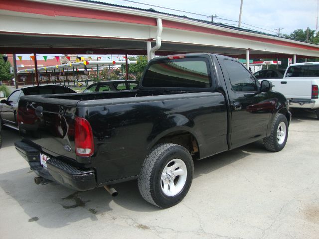 Ford F150 2002 photo 2