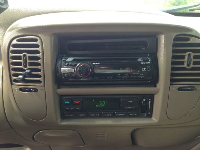 Ford F150 2002 photo 14