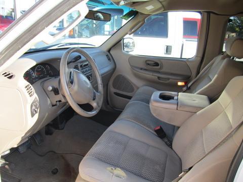 Ford F150 2002 photo 2