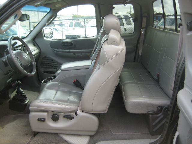 Ford F150 2002 photo 1