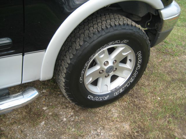 Ford F150 2002 photo 2