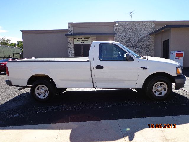 Ford F150 2002 photo 2