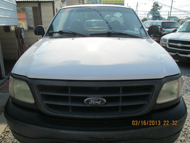 Ford F150 2002 photo 2