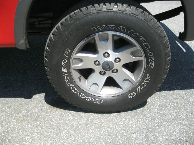 Ford F150 2002 photo 2