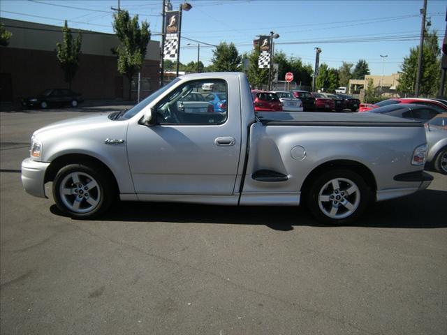 Ford F150 2002 photo 1