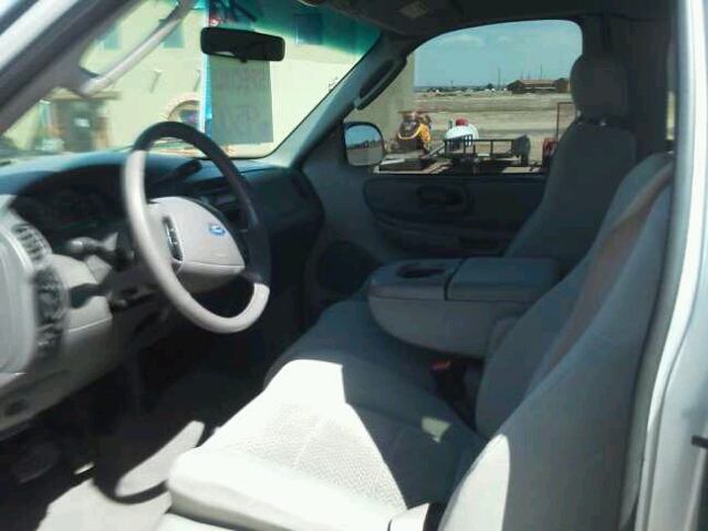 Ford F150 LT Z-71 Crew Cab 4x4 Pickup Truck