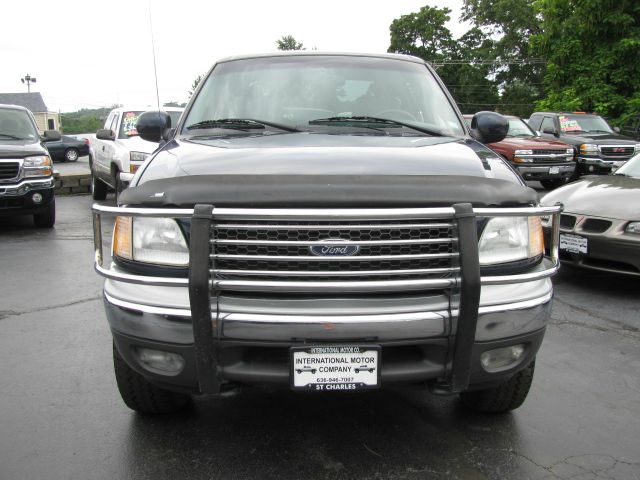 Ford F150 2002 photo 1