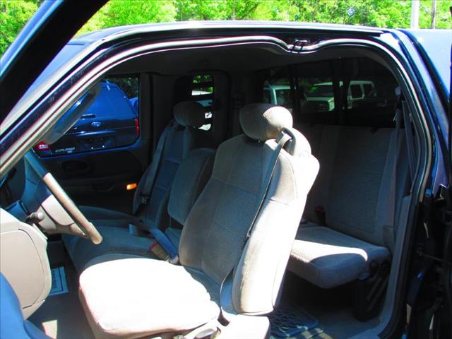 Ford F150 2002 photo 2