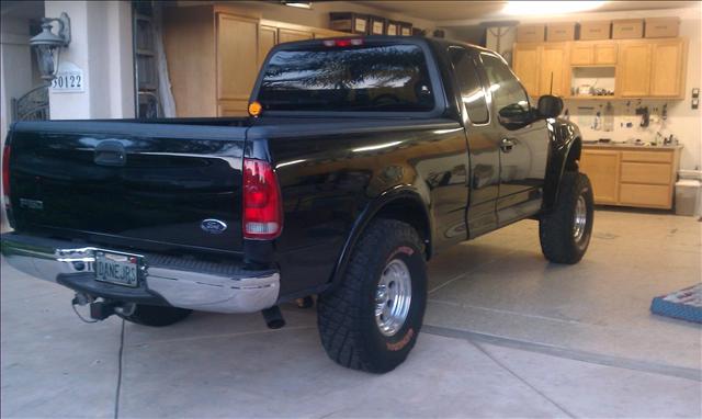 Ford F150 2002 photo 1