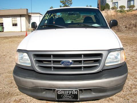 Ford F150 2002 photo 2