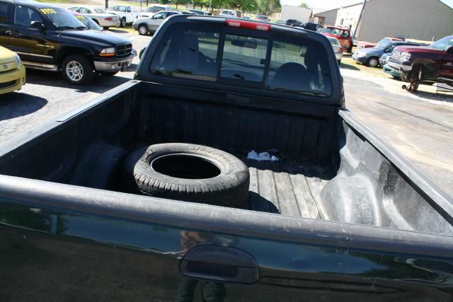 Ford F150 Low Miles Great Gas Milage Pickup Truck