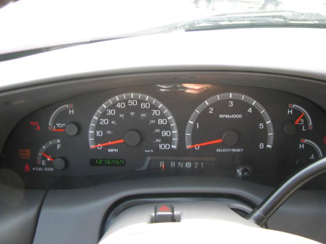 Ford F150 2500 SL Pickup Truck