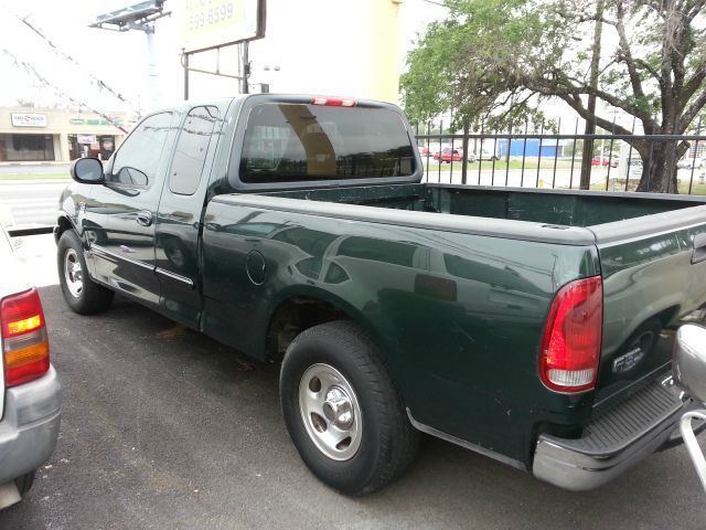 Ford F150 2003 photo 2