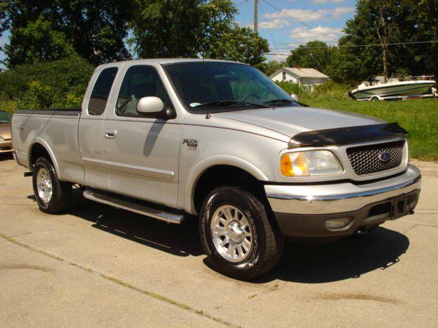 Ford F150 XL 2WD Reg Cab Pickup Truck