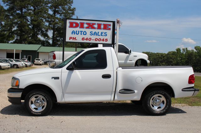 Ford F150 LE Model Pickup Truck