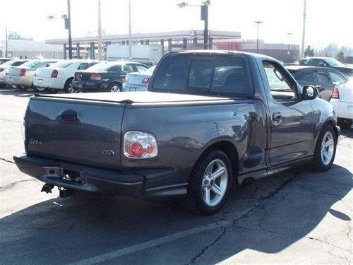 Ford F150 2003 photo 2