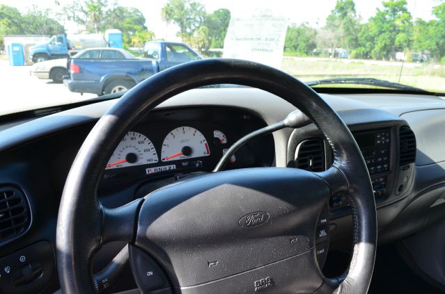 Ford F150 4dr 4-cyl (natl) SUV Pickup Truck