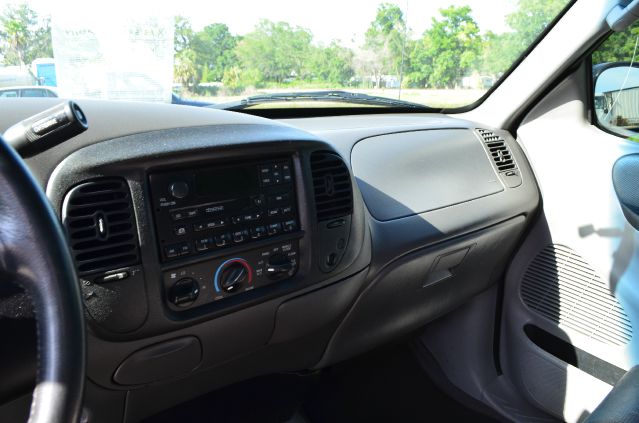 Ford F150 2003 photo 9