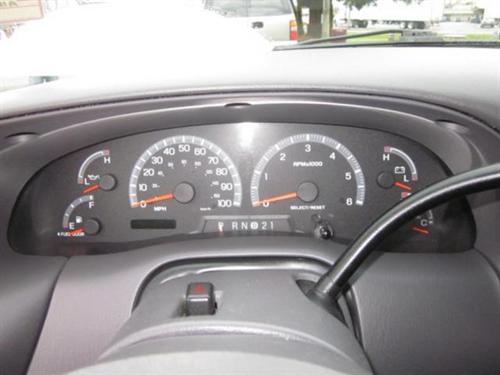 Ford F150 2003 photo 2