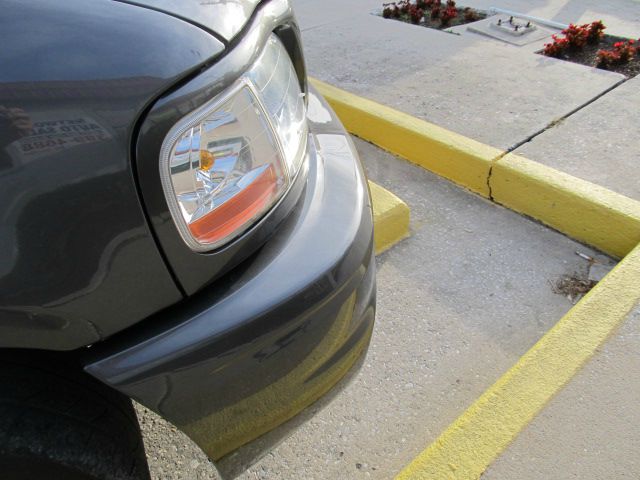 Ford F150 4dr 4-cyl (natl) SUV Pickup Truck