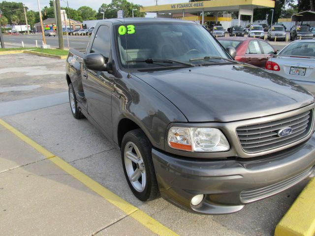 Ford F150 2003 photo 1