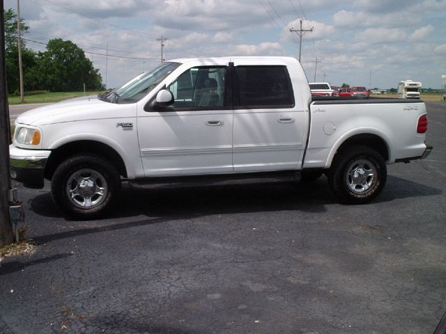 Ford F150 XLT Supercrew Short Bed 2WD Pickup Truck