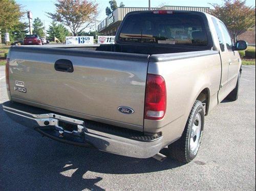 Ford F150 2003 photo 2