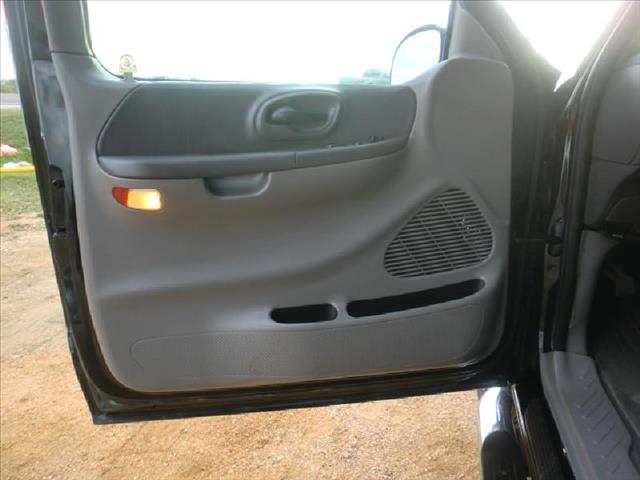 Ford F150 2003 photo 26