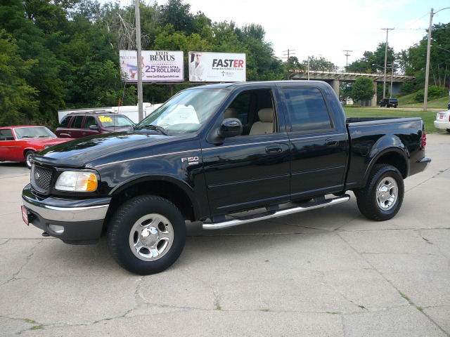 Ford F150 XLT Supercrew Short Bed 2WD Pickup Truck