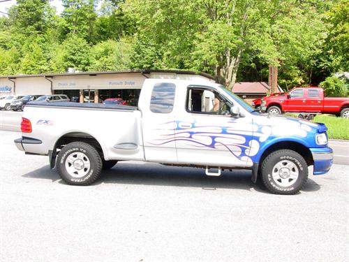 Ford F150 2003 photo 2