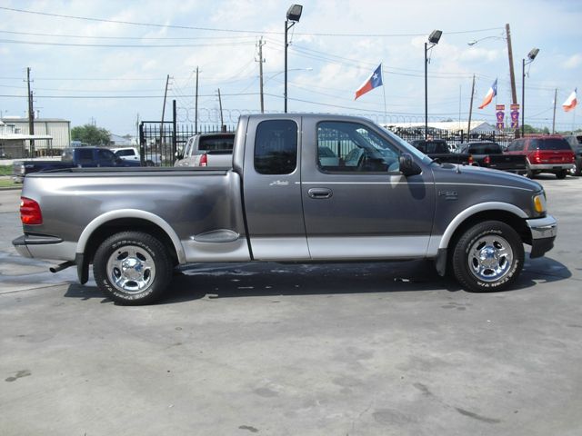 Ford F150 2003 photo 1