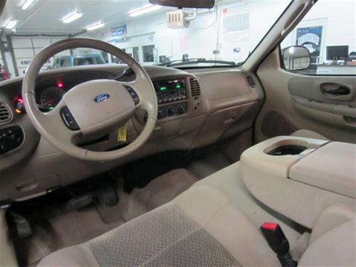 Ford F150 2003 photo 2