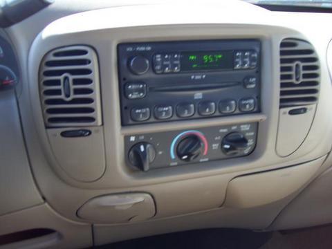 Ford F150 2003 photo 1