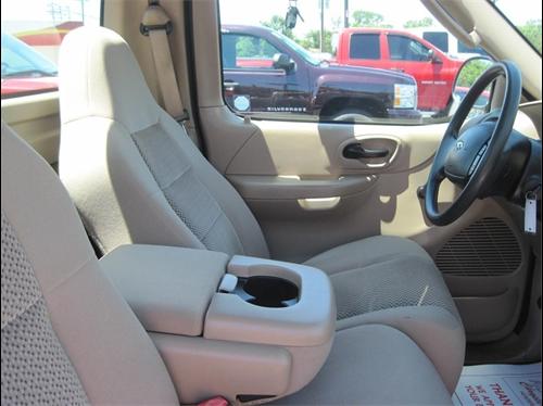 Ford F150 2003 photo 2