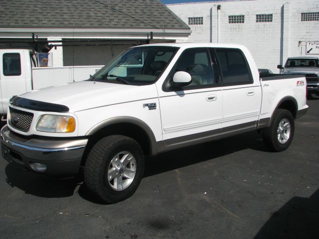 Ford F150 XLT Supercrew Short Bed 2WD Pickup Truck