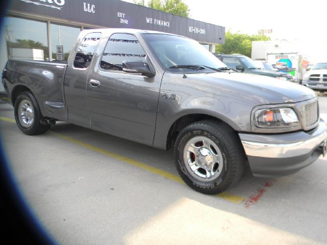 Ford F150 2003 photo 2