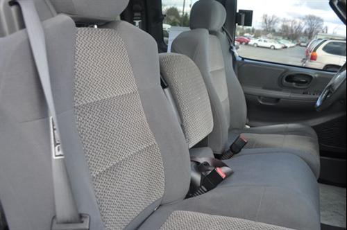 Ford F150 2003 photo 2