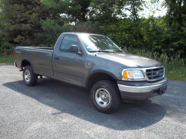 Ford F150 2003 photo 2