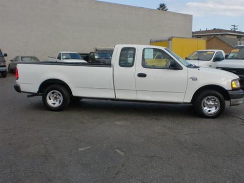 Ford F150 2003 photo 2