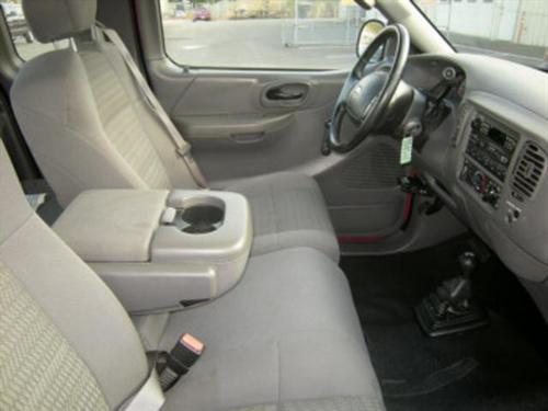 Ford F150 2003 photo 2