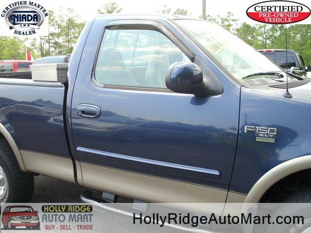 Ford F150 2003 photo 2