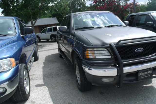 Ford F150 2003 photo 2