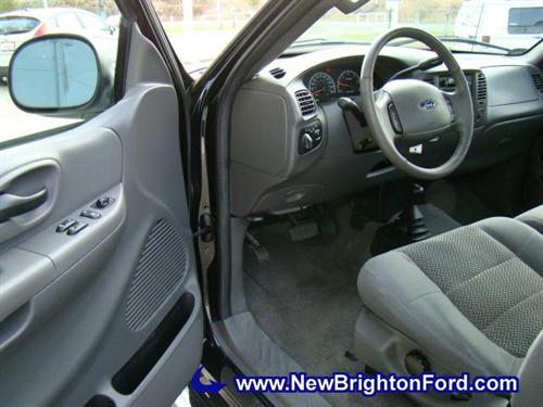 Ford F150 2003 photo 2