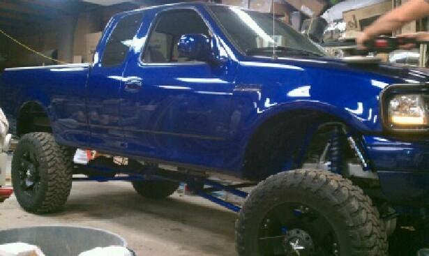 Ford F150 LS 4DR 4X4 Pickup