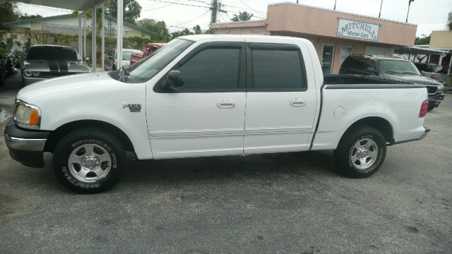 Ford F150 2003 photo 2