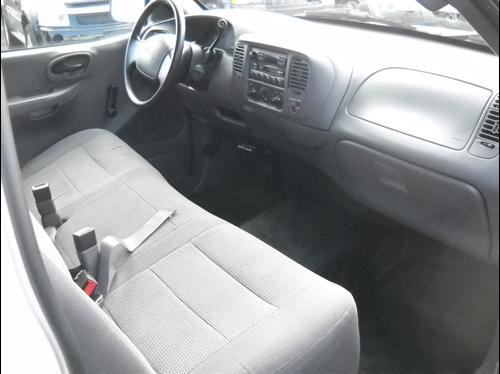 Ford F150 2003 photo 2